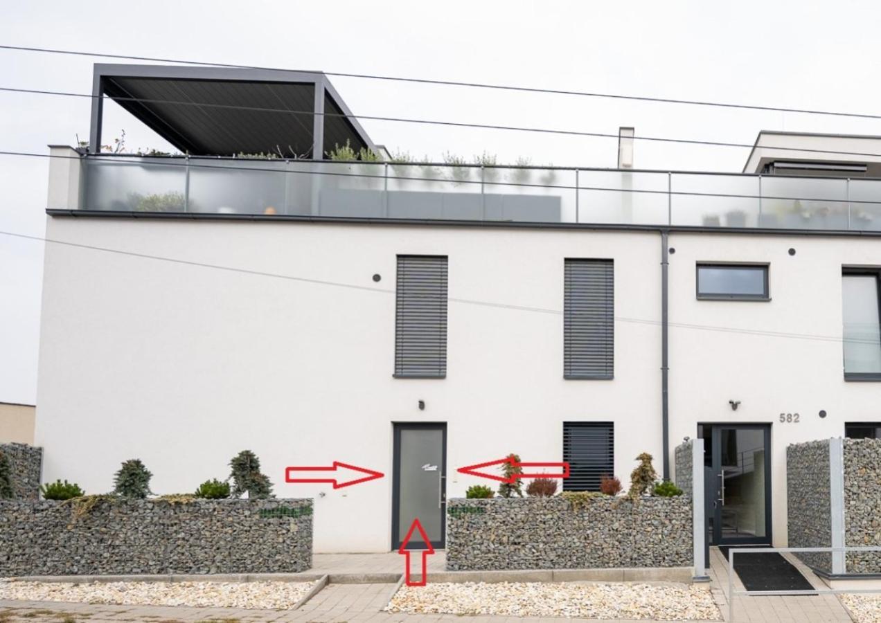 Apartmany Gemini Zlin Ngoại thất bức ảnh